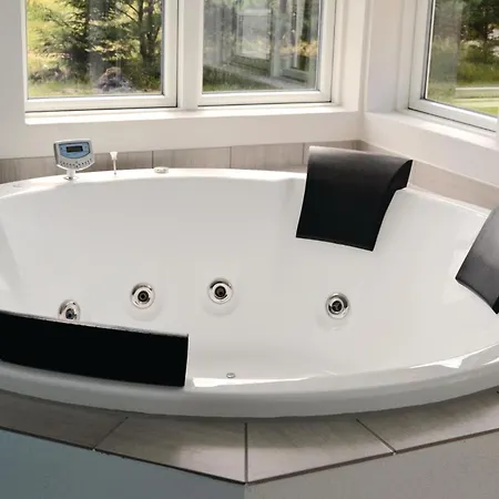 Holiday home Amazing In Saeby With Indoor Swimming Pool *