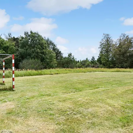 Σπίτι διακοπών Lovely Home In Saeby With Sauna *