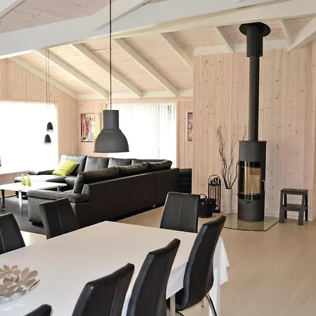 Holiday home Amazing In Saeby With Indoor Swimming Pool Nordost